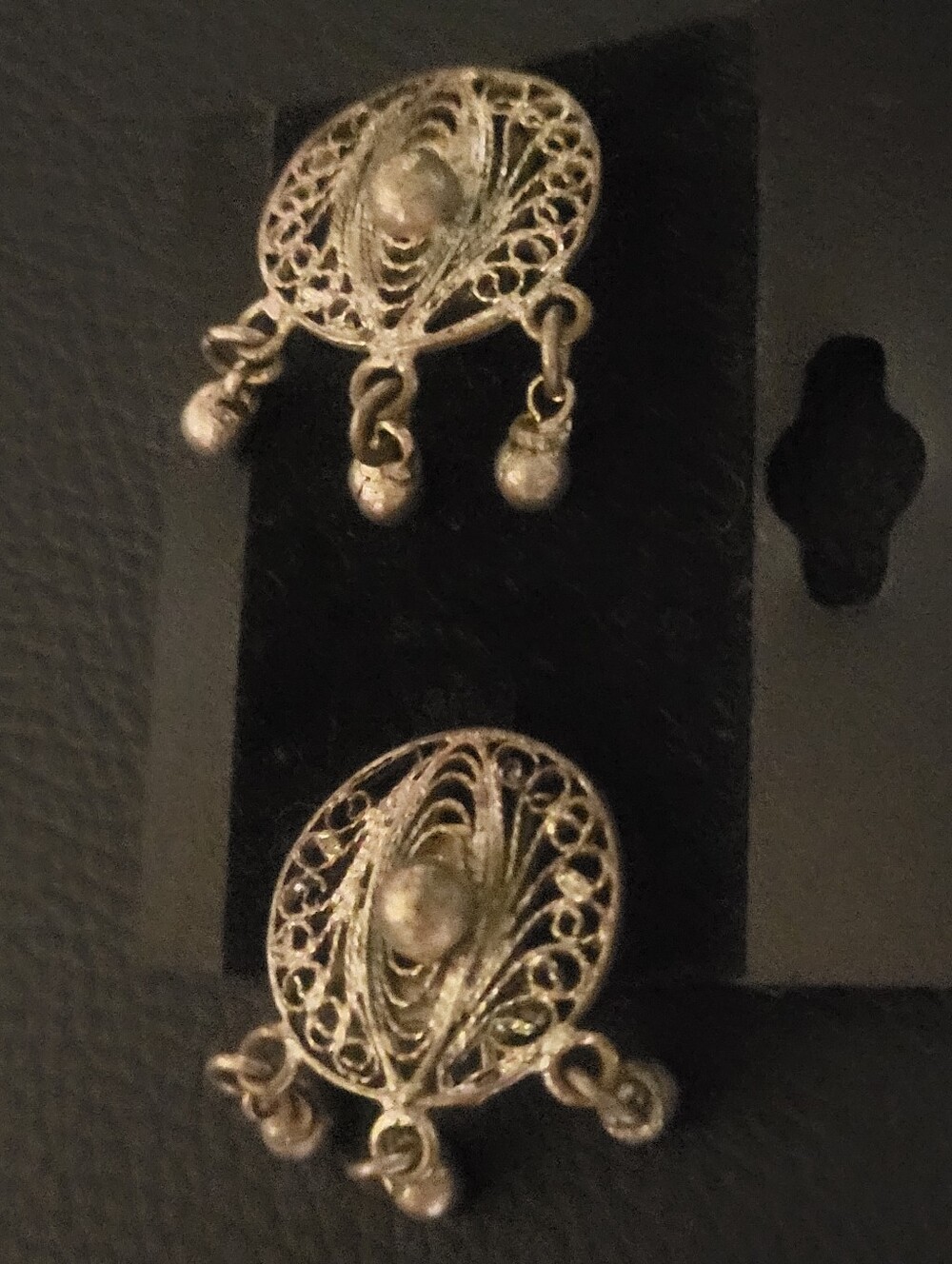 Vintage Mid-Century Silver Tone Filigree Chandelier Clip On Earrings Untested